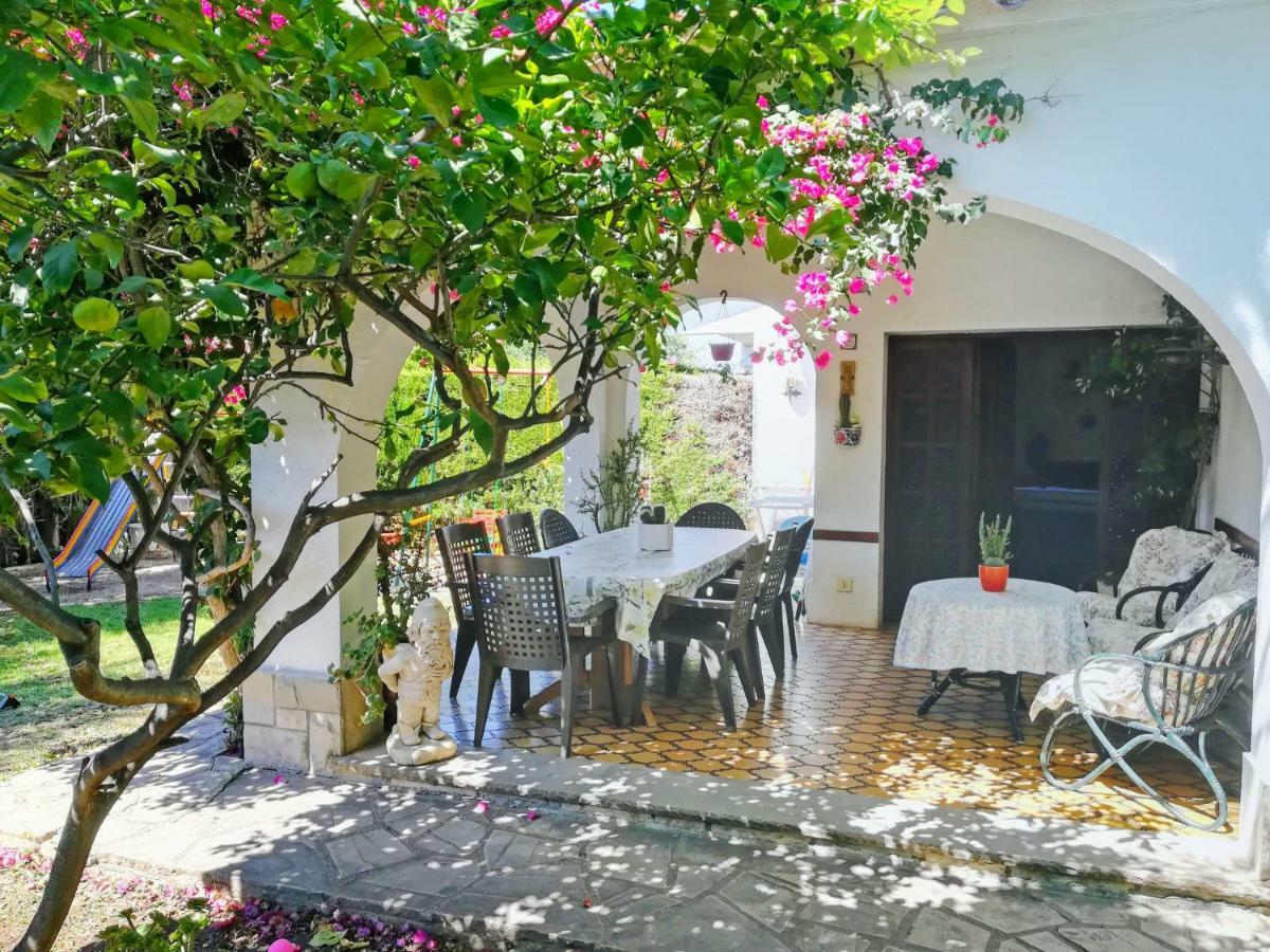 Holiday Home Vilafortuny By Interhome Villafortuny Eksteriør billede